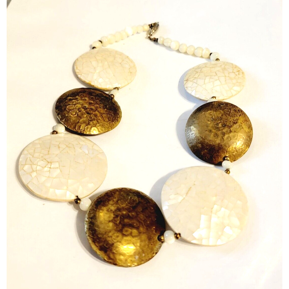Brass & Mother of Pearl Necklace White & Gold Statement Ethnic Jewelry 18" wh414 - Picture 8 of 9